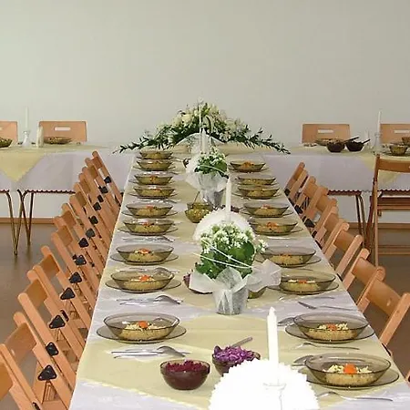 לינה וארוחת בוקר Pod Brzozami 3*
