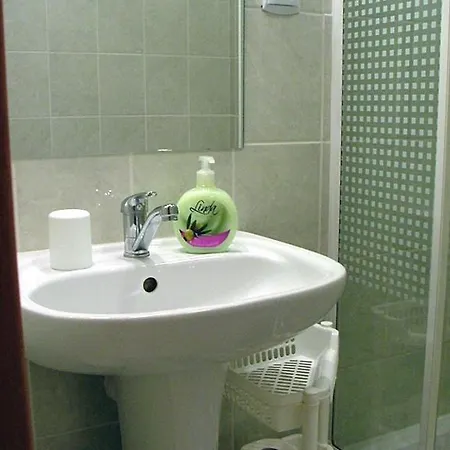 Pod Brzozami 3* بوزنان