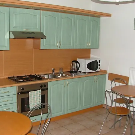 فندق مبيت وإفطار Pod Brzozami 3*