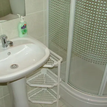 Pod Brzozami بوزنان