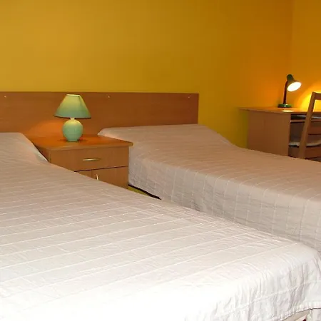 فندق مبيت وإفطار Pod Brzozami 3*